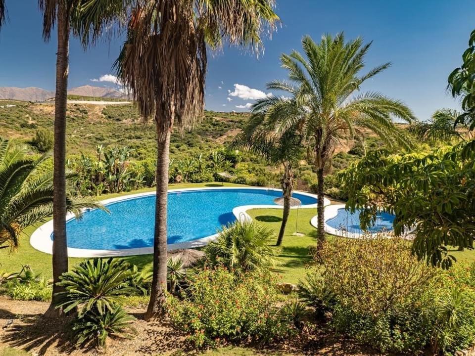 Penthouse Majestic Costa Golf Casares Apartment Exterior foto